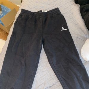 jordan black joggers kids